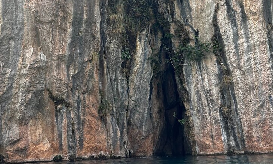 Image 2: Valencia : Recorrido por las Termas y la Cascada del Salto de La Novia