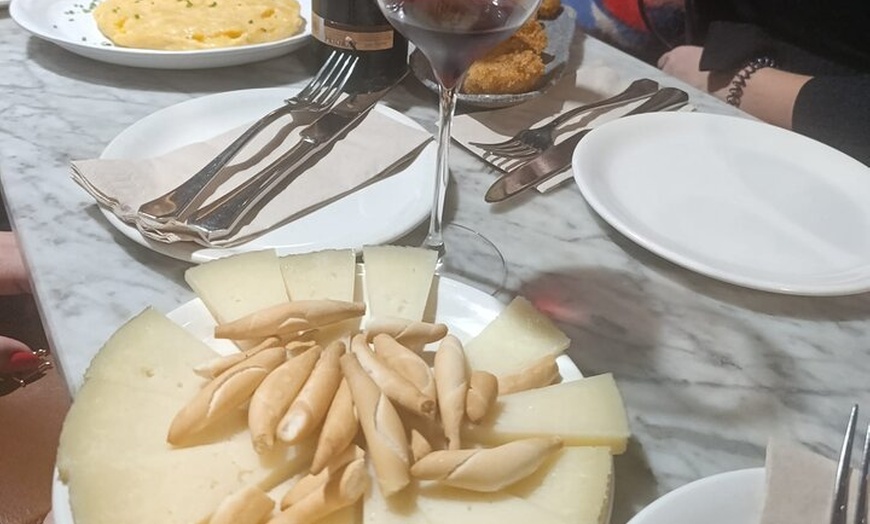 Image 4: Madrid City Aventura de vinos y tapas