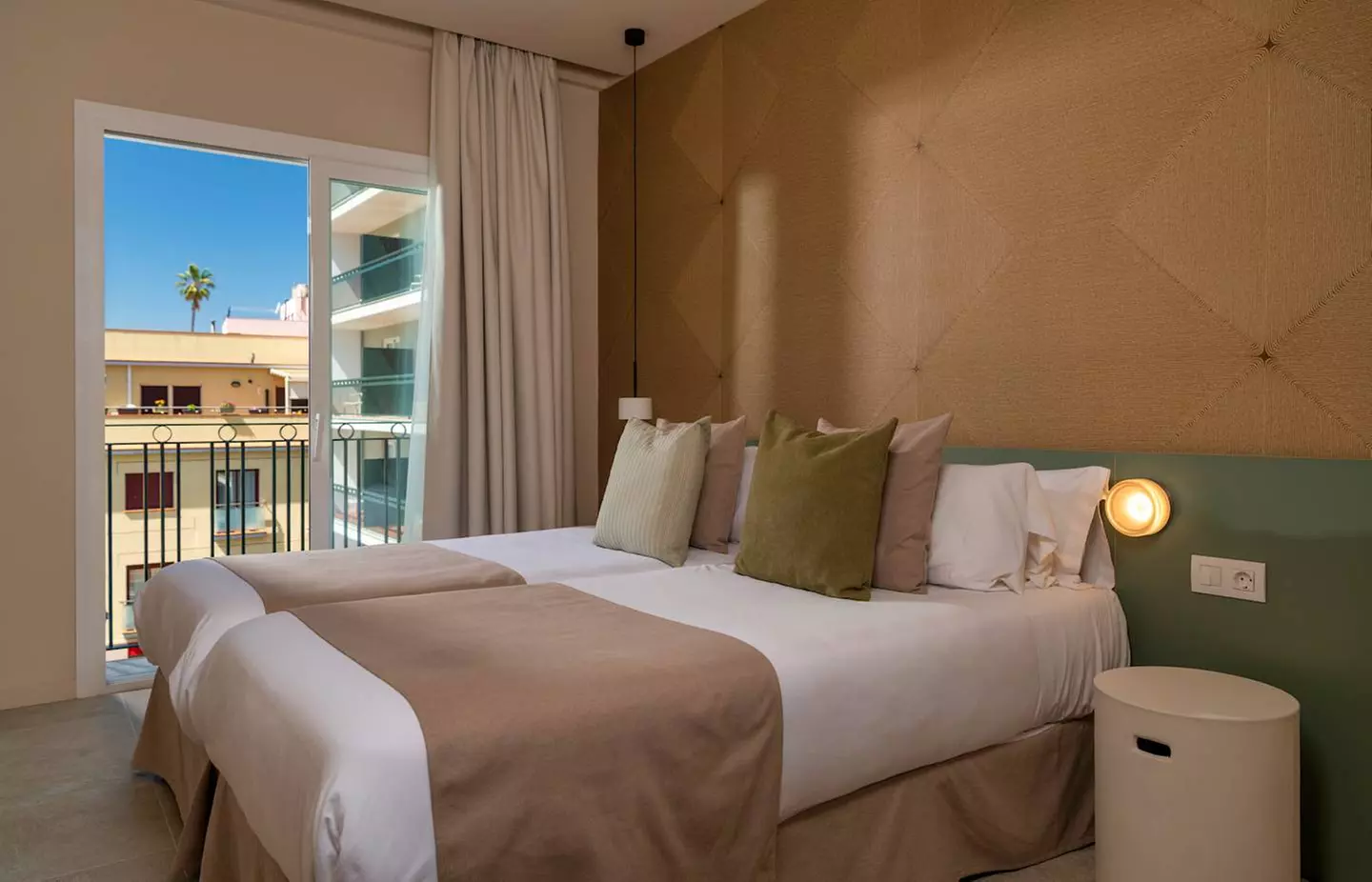 ✈ COSTA BRAVA | Lloret de Mar - Aqua Hotel Bertran Park 4*, 2 Nächt...