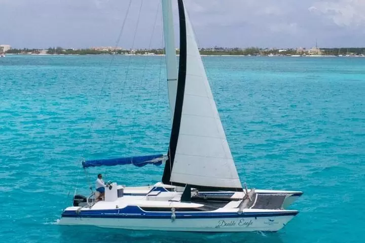 Private Catamaran Tour to Isla Mujeres