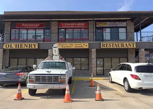 5% Cash Back at Ol Henry's