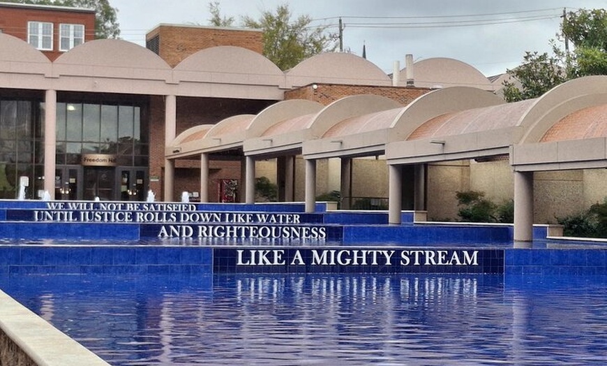 Image 4: Martin Luther King Jr-in French Walking Tour