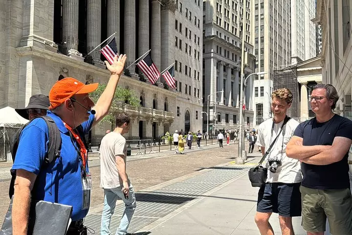 Wall Street Insider Tour with a Finance Professional