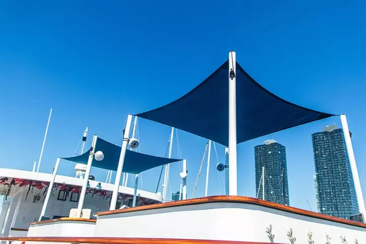 Luxury Private Hot Tub Boat of DC Potomac Monuments Tub up to 20