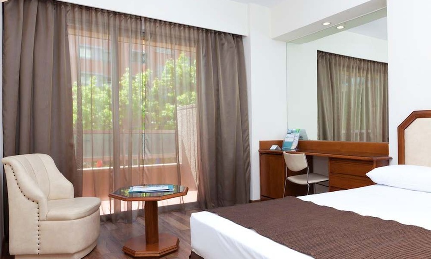 Image 14: ✈ HISZPANIA | Madryt - Senator Barajas Hotel 4* - City break