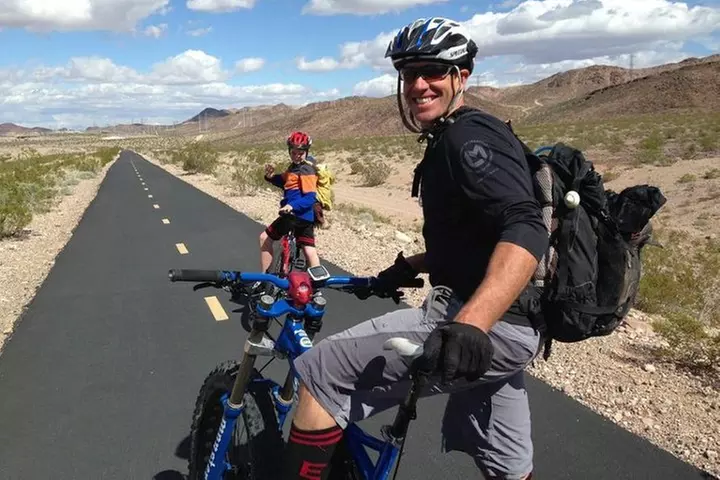 Guided or Self-Guided Road Bike Tour of Red Rock Canyon - Primary Image