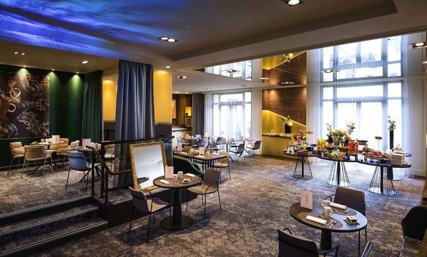 Image 5: ✈ FRANCE | Versailles - Le Louis Versailles Château Hotel - MGaller...