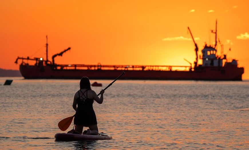 Image 13: Barcelona : Sunrise Paddle Surf con Instructor y Fotos