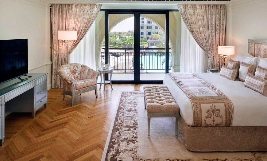 Image 6: ✈ EMIRATI ARABI UNITI | Dubai - Palazzo Versace Dubai con attività ...
