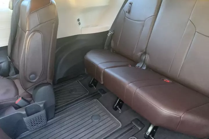 【Japanese Driver Commitment】 Anaheim to Los Angeles Airport Transfe...