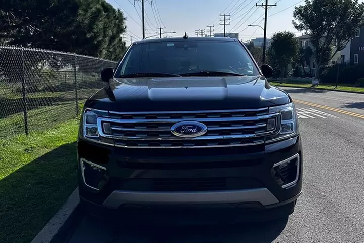 One Way Private Airport Transfer from/to LAX