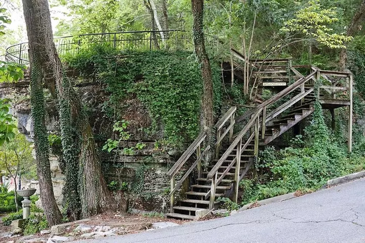 70-Minute Guided Downtown Eureka Springs Walking Tour