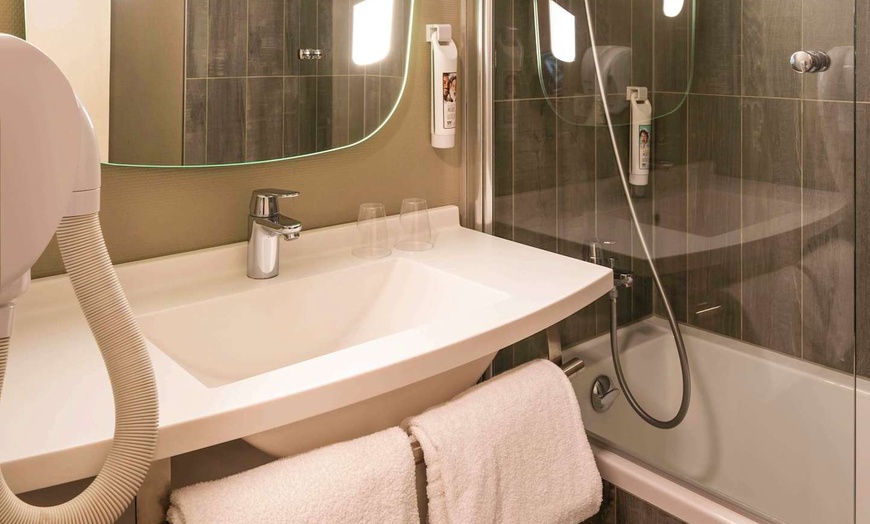 Image 60: ✈ ÎLE-DE-FRANCE | Paryż - Ibis Paris Alesia Montparnasse 3*, 1 nocy...