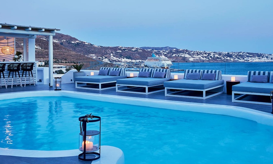 Image 2: ✈ MYKONOS | Agios Stefanos - Mykonos Princess 5* - Petit-déjeuner i...