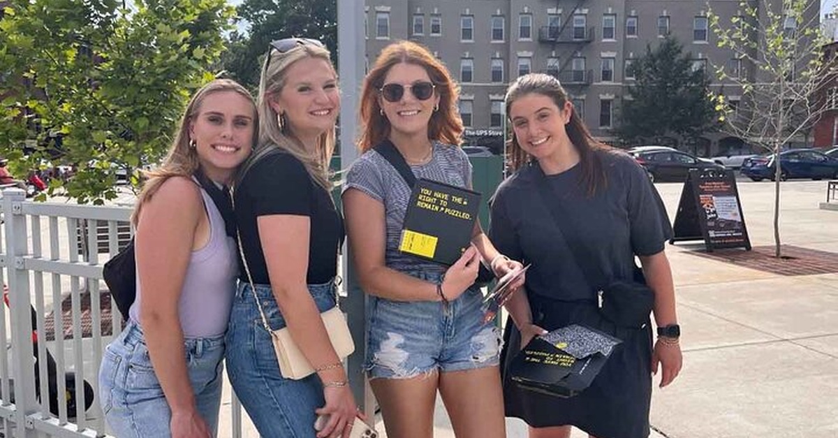 Outdoor Escape Room in Old Town Chicago