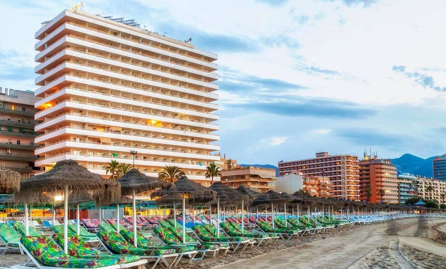 Image 2: ✈ COSTA DEL SOL | Fuengirola - Apartamentos Turísticos Stella Maris...