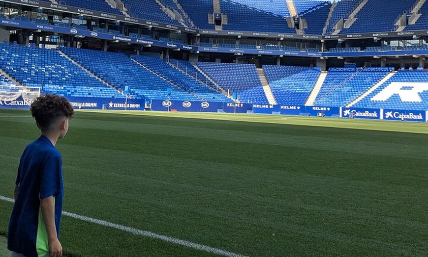 Image 25: Tour de fútbol con todo incluido de Barcelona