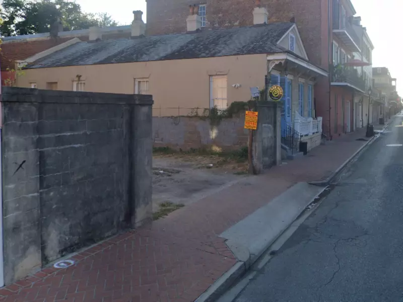 Parking at 939 Toulouse St. Lot