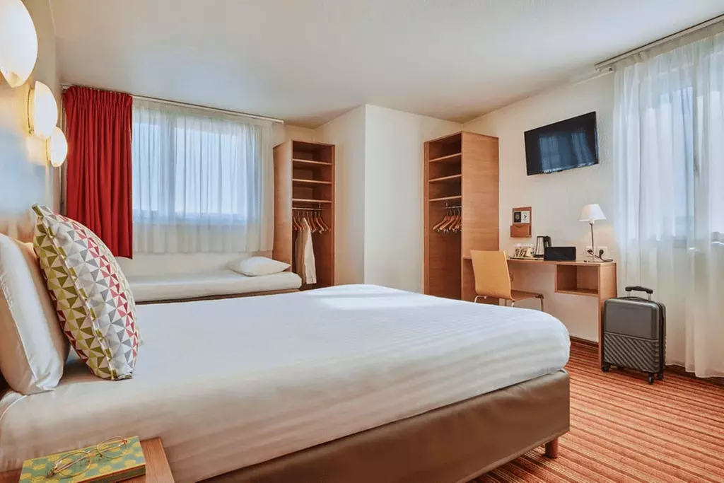 ✈ FRANKREICH | Paris - Hotel Campanile Paris-Bercy Village 3*, 1 Na...