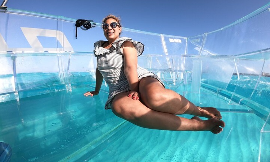 Image 8: Cancun CLEAR BOAT Tour perfect for Photos! 1.5 hours tour