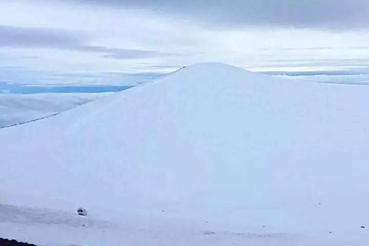 Mauna Kea Arnott's Adventures