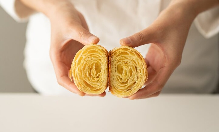 Image 8: Cours de Croissant & Pâtisserie Bicolore dans le Centre de Paris