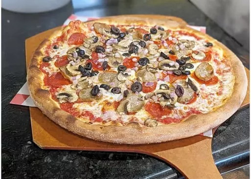 5% Cash Back at Bodacious Pizza and Grill