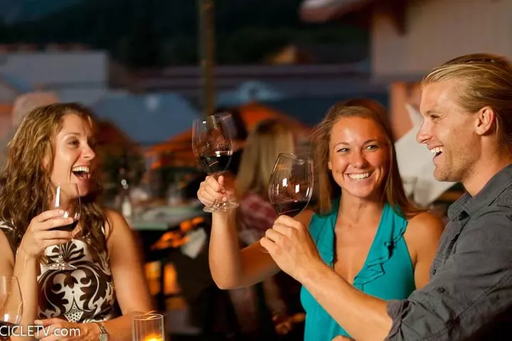 Famous Moonshine & Wine Tour From Pigeon Forge