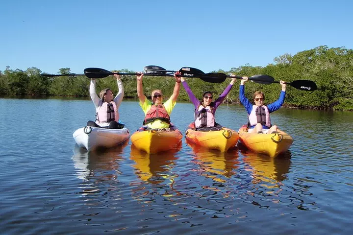 Half Day Kayak or SUP Rental (3hr) - Bunche Beach
