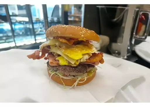 5% Cash Back at Theo's Pizza