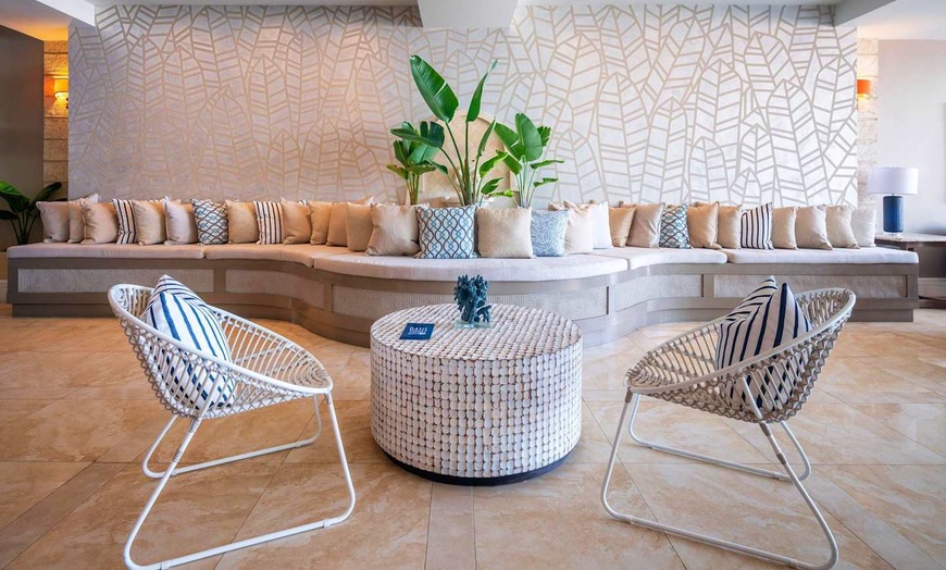 Image 34: ✈ BARBADE | Christ Church - O2 Beach Club & Spa 4*, 5 nuit - Piscin...