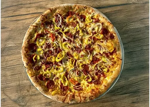 5% Cash Back at Rockets Pizza and Subs