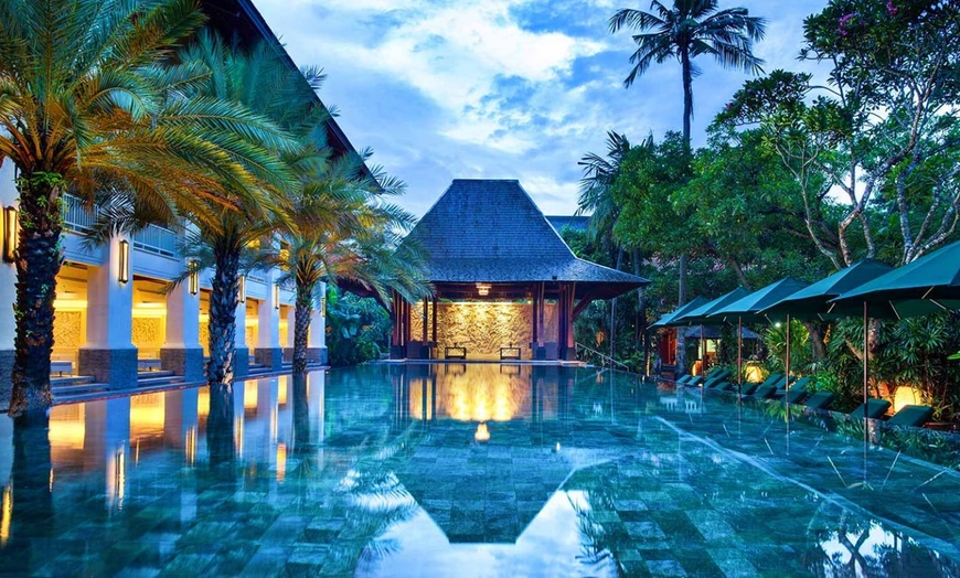 Image 16: ✈ BALI | Ubud & Sanur - Kombination 5*-Hotel Adiwana Bisma & 4*-Hot...