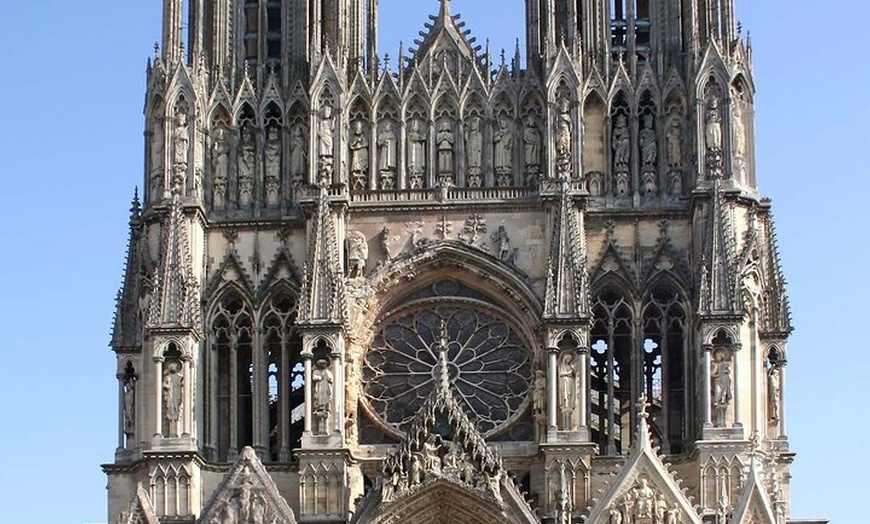 Image 8: Ruinart Champagne Reims Privé Excursion d'une demi-journée au dépar...