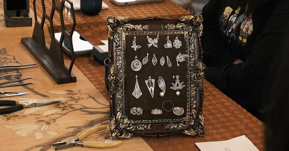 Zoey Filigree at Groupon