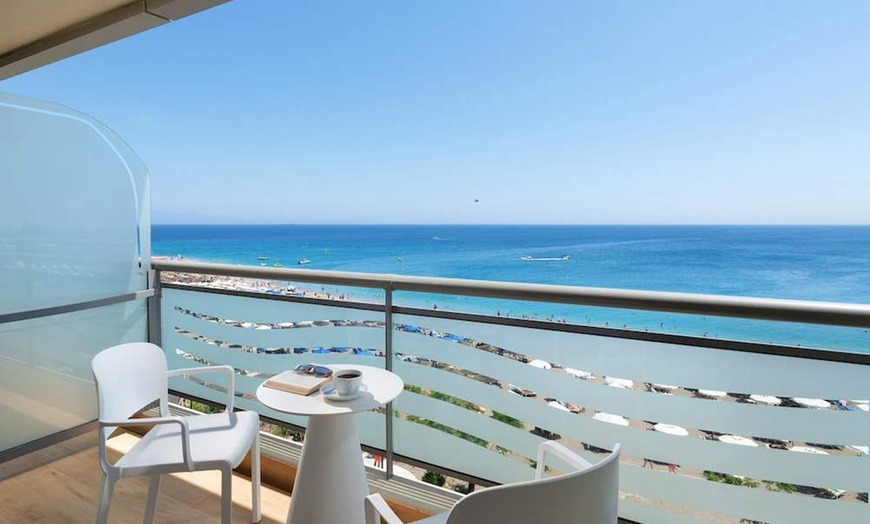 Image 8: ✈ RHODES | Rhodes Town - Mediterranean Hotel 5* - Surclassement offert