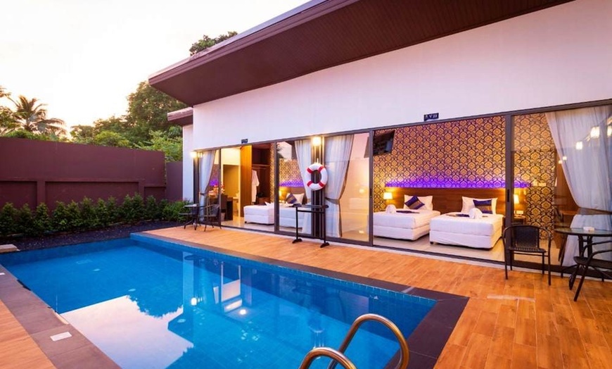 Image 139: ✈ POŁUDNIOWA TAJLANDIA | Phuket - The Thames Pool Access Resort 4* ...
