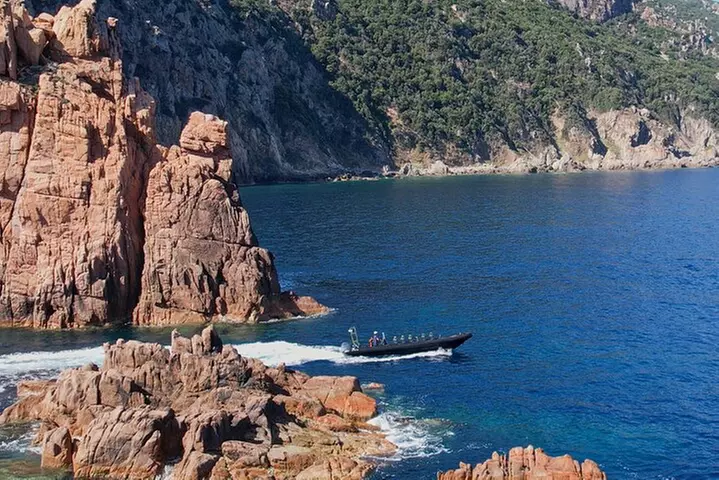 Au départ de Porto(Fr) Scandola Girolata Capo-Rosso