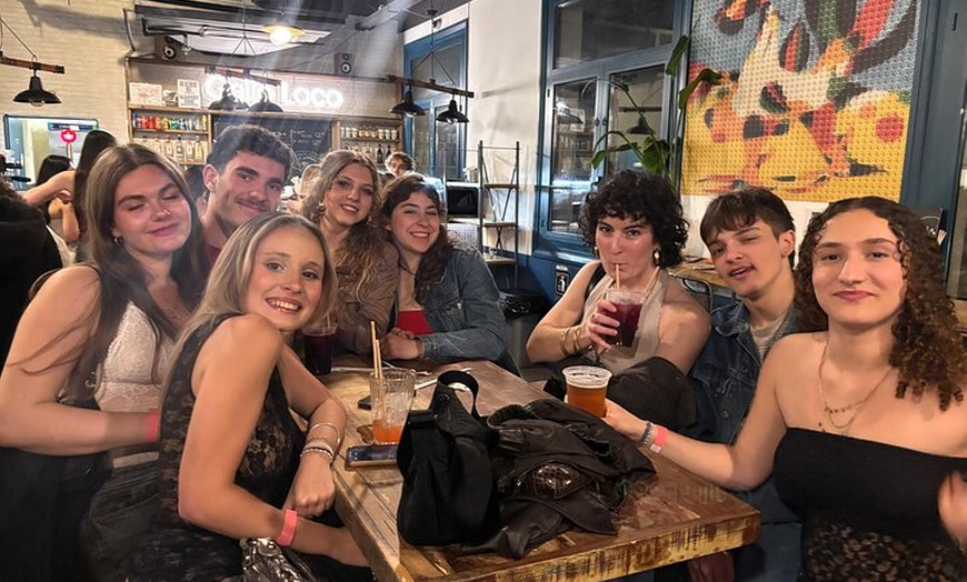 Image 5: Fiesta de Barcelona con Beer Pong Drinking Game Plus Entrada VIP Club