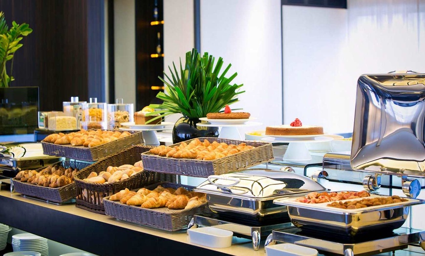 Image 4: ✈ ITALIE | Milan - Starhotels Tourist Milan 4* - City break