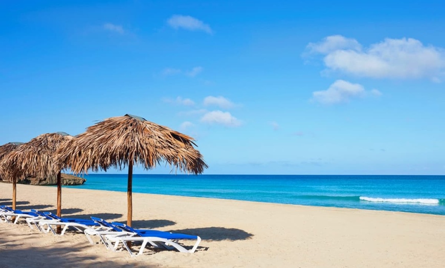 Image 33: ✈ CUBA | L'Avana - Viaggio combinato Hotel Nacional e Playa Vista A...