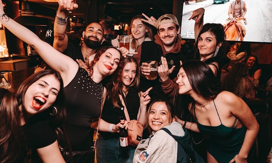 Image 2: Proyecto Barcelona X : Karaoke, Paradas de playa + VIP para afters