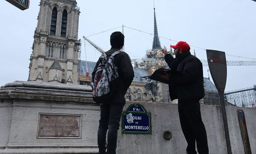 Image 23: Accès Notre-Dame : Explorez l'intérieur avec un Guide agréé.