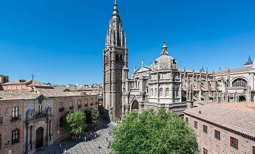 Image 3: Tour Toledo Completo con Patio-Casa Palacio