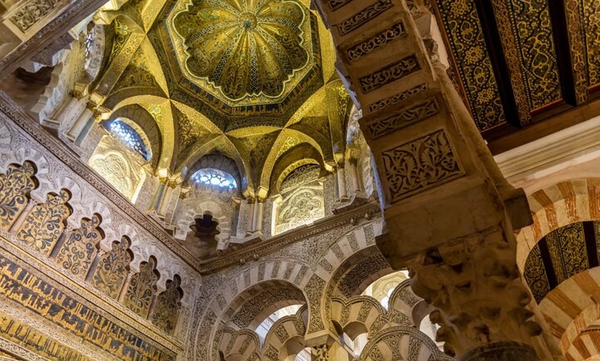 Image 3: Entrada a la Catedral de Córdoba