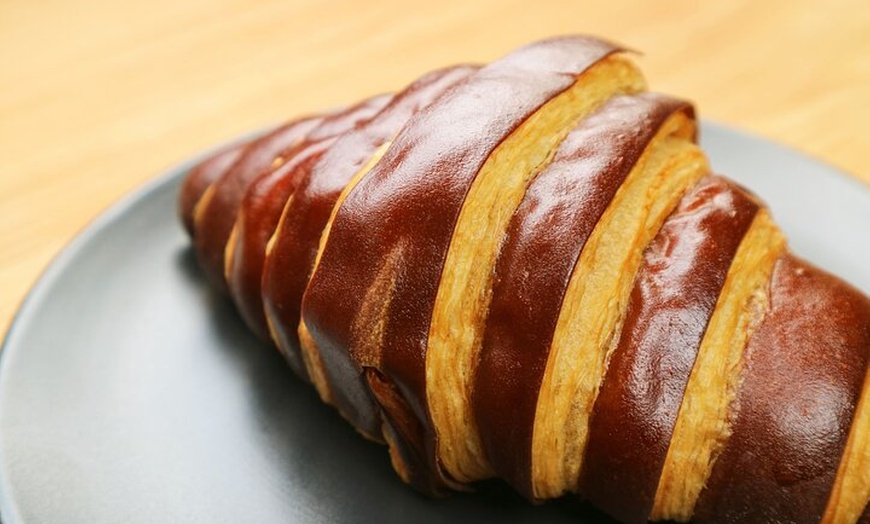 Image 14: Cours de Croissant & Pâtisserie Bicolore dans le Centre de Paris
