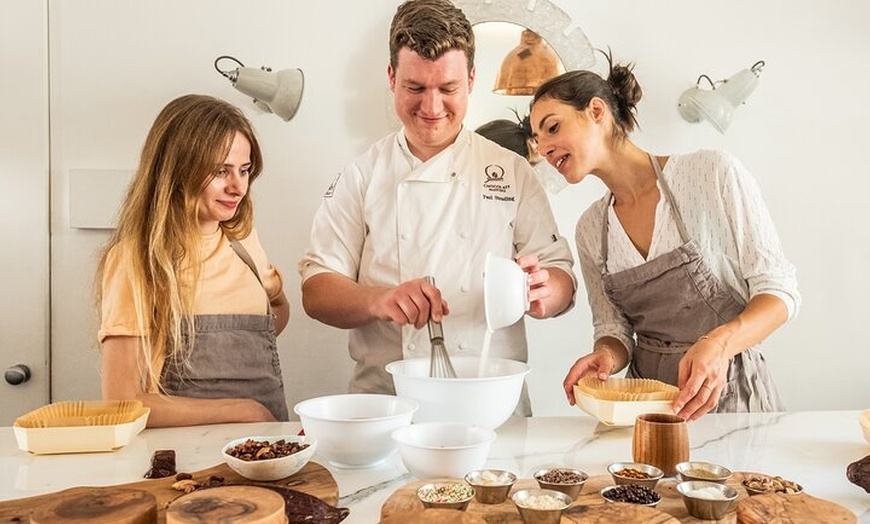 Image 5: Discover London's Culinary Delights