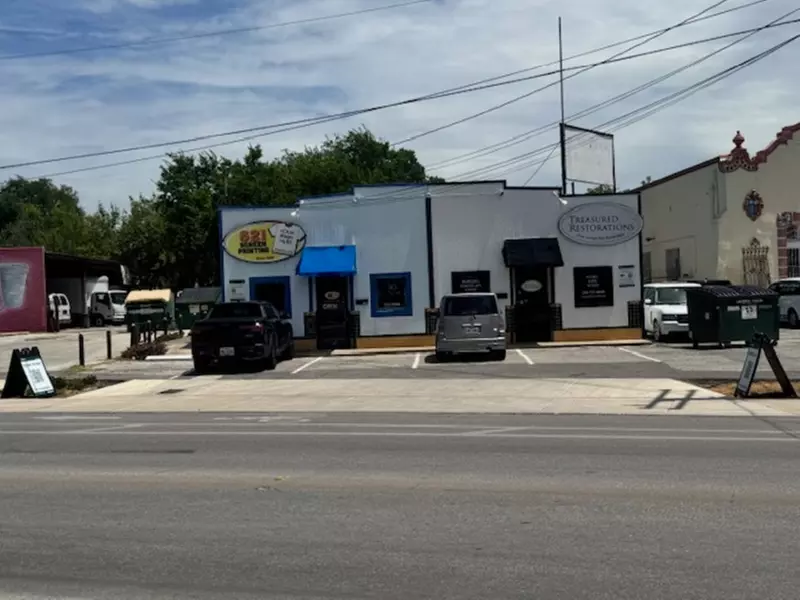 Parking at 2300 N. St Marys St. Lot
