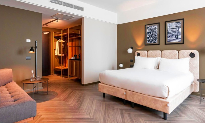 Image 1: ✈ ITALIE | Milan - Tocq Hotel 4* - City break