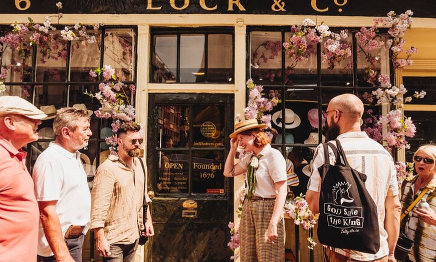 Image 3: Private Guided Royal London Walking Tour with Guard Change